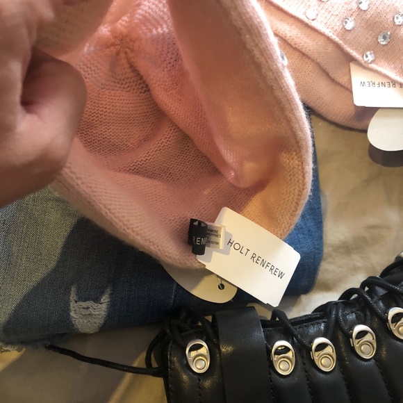 Nwt Cashmere 2 pc winter set holt renfrew - Picture 12 of 14